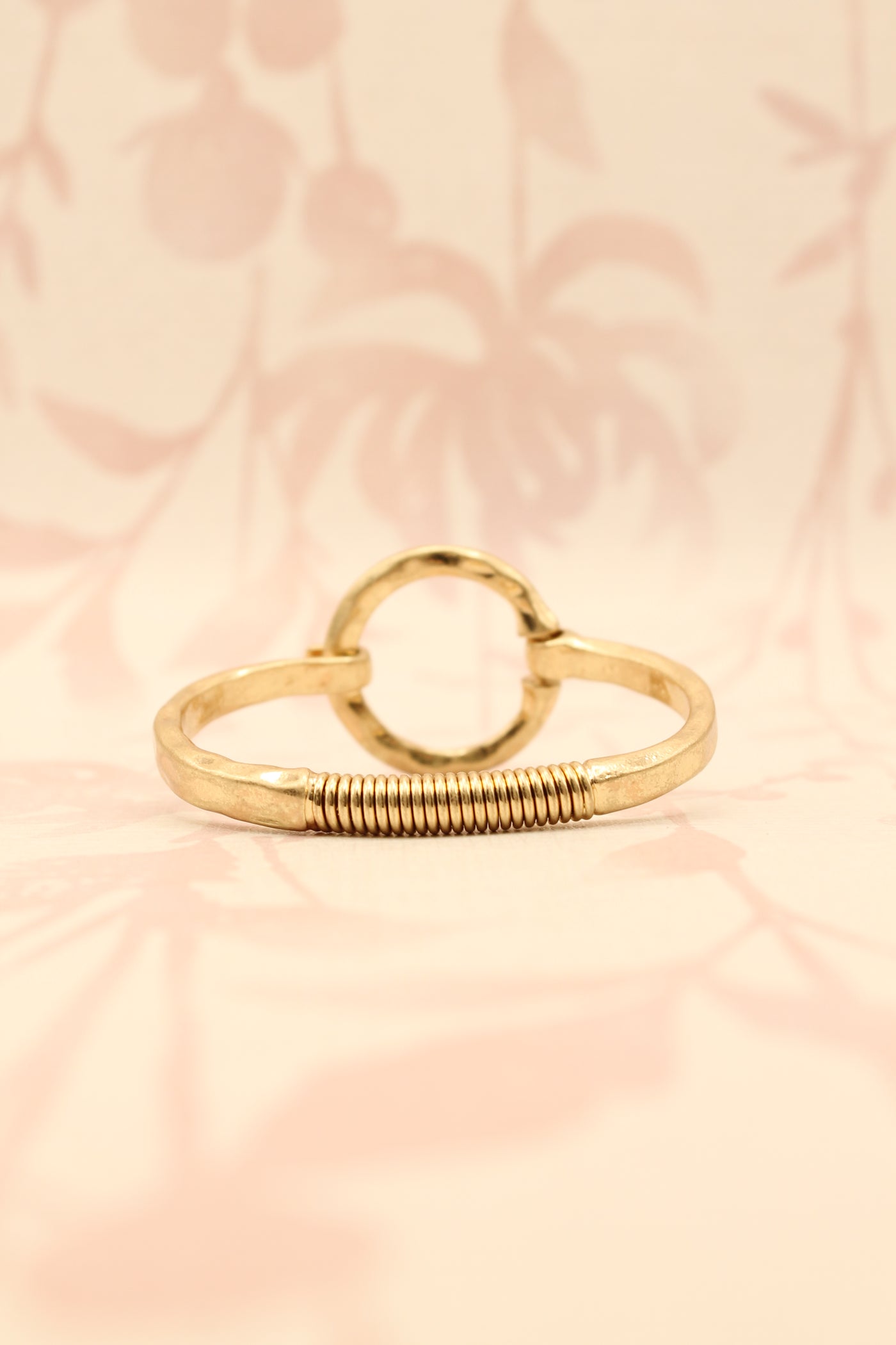 Hammered Circle Bangle | Gold