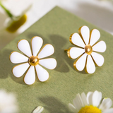 White Daisy Stud Earring